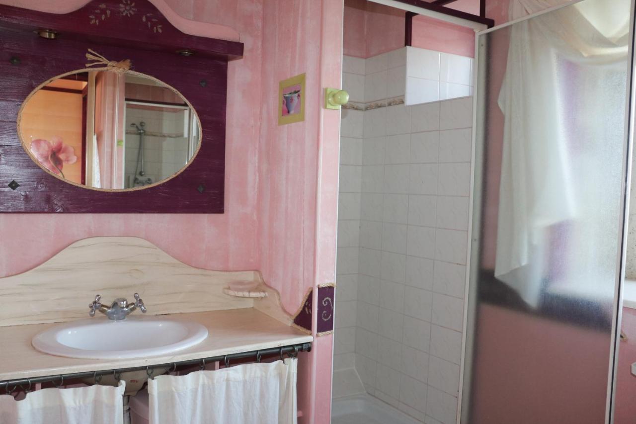 Les Gites Aux Volets Roses Landunvez Экстерьер фото